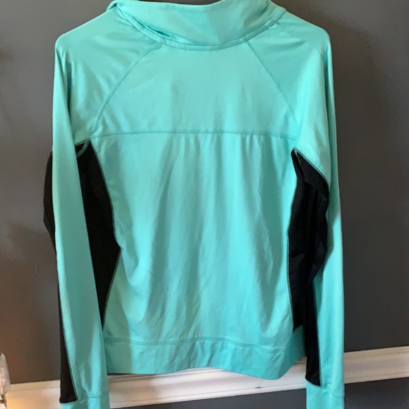 VS Pink 1/4 zip sweatshirt - Picture 7 of 7